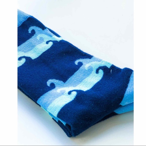 BLUE WAVE MID CALF SOCKS - Picture 2 of 3